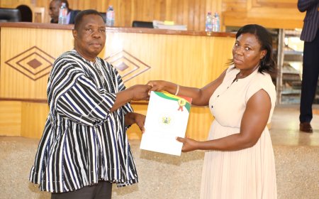 FRONT LINE HEALTH PROFESSIONALS ON COVID - 19 IN BONO EAST RECEIVE STATE HONOURS