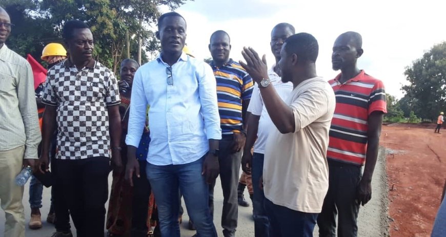 TANO SOUTH MP INSPECTS PROGRESS OF WORK ON BECHEM - TECHIMANTIA - AKUMADAN ROAD.