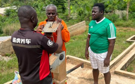 AGONA ODOBEN RESIDENTS HAIL DR MICHAEL KYEREMATENG FOR GIVING THEM POTABLE WATER.