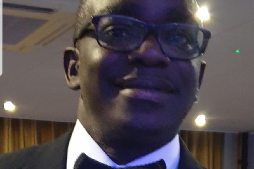 Kofi Asante Frempong writes on the usage of "honourable" tittle by Ghanaian politicians : holders do not deserve it