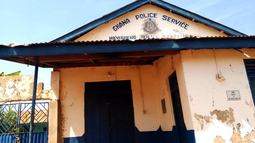 Chiefs and people of Donkro Nkwanta, Akuma, Nkwabeng and Bredi have entreated IGP to return police officers to post
